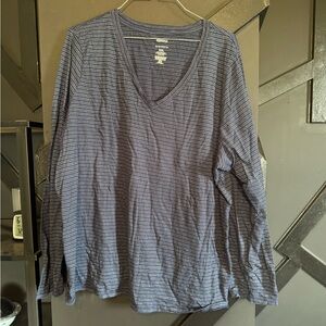 🎄Sonoma Blue Long Sleeve Tee